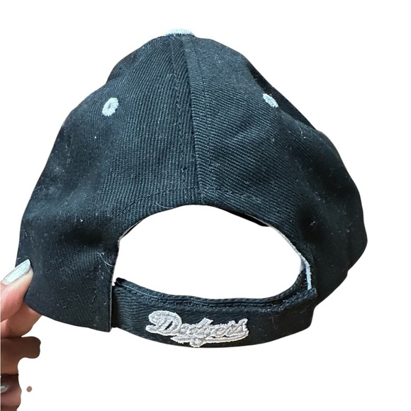 Fanatics Black and White Structured Hat - Picture 2 of 6